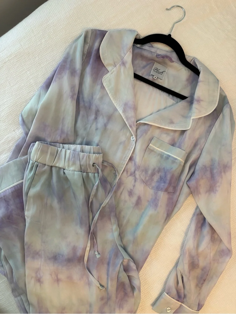 Plush silk Pastel Tie-Dye Pajama Set